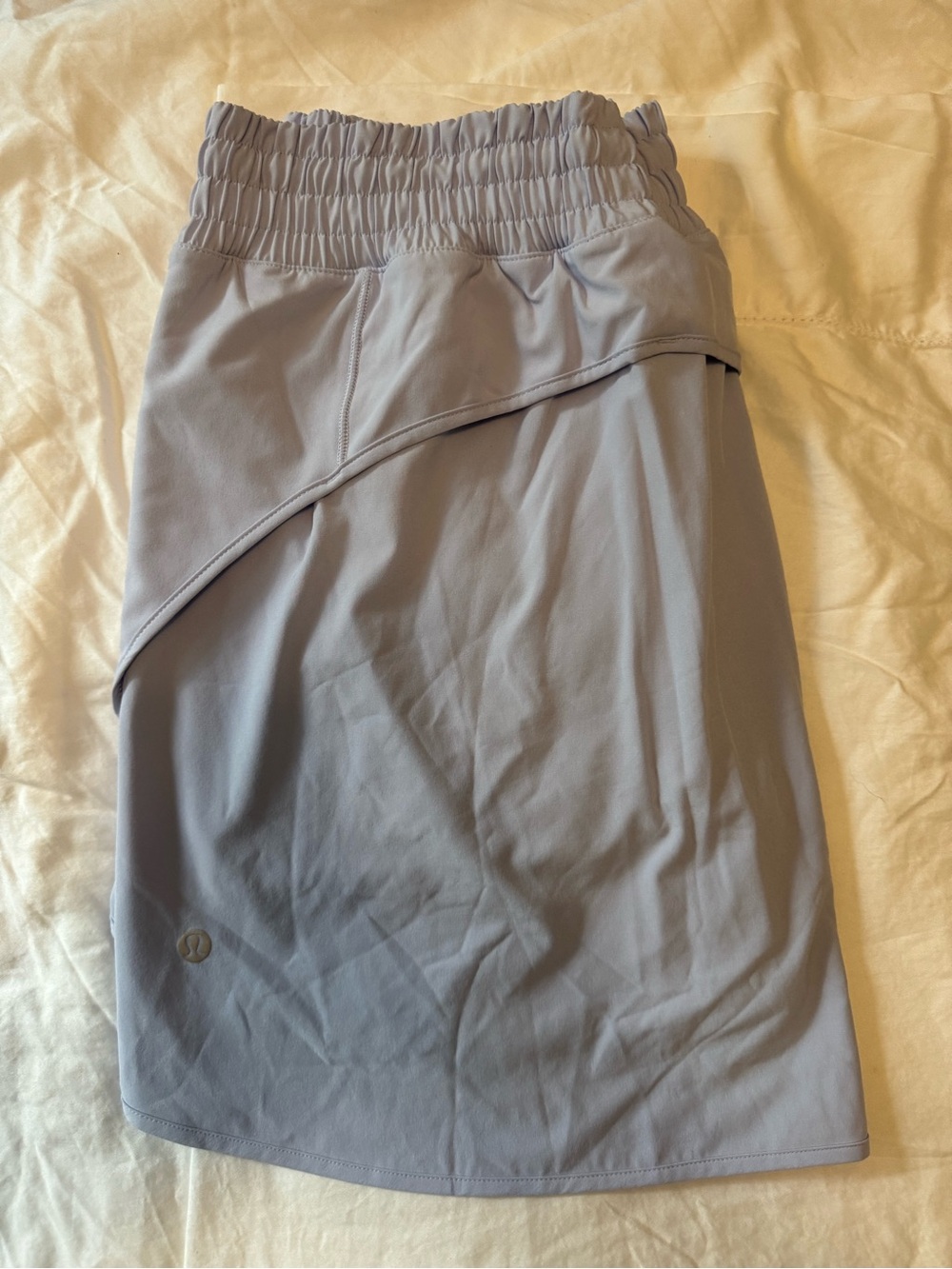 Lululemon Running Skort Skirt Size 12 Light Gray Silver Built-In Shorts